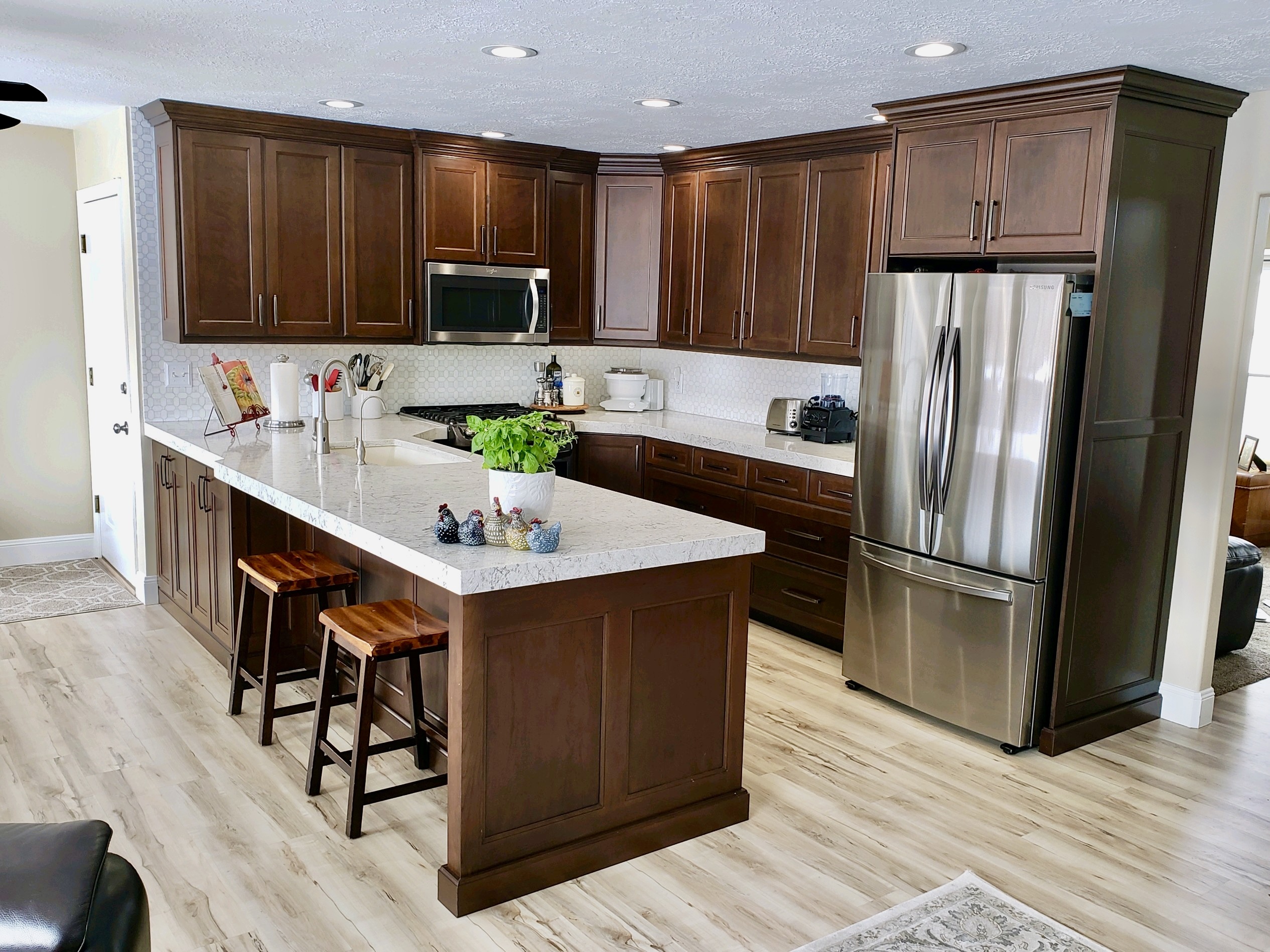 custom kitchen cabinets